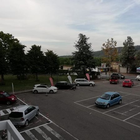 Good Morning Shopping Bed & Breakfast Serravalle Scrivia Dış mekan fotoğraf